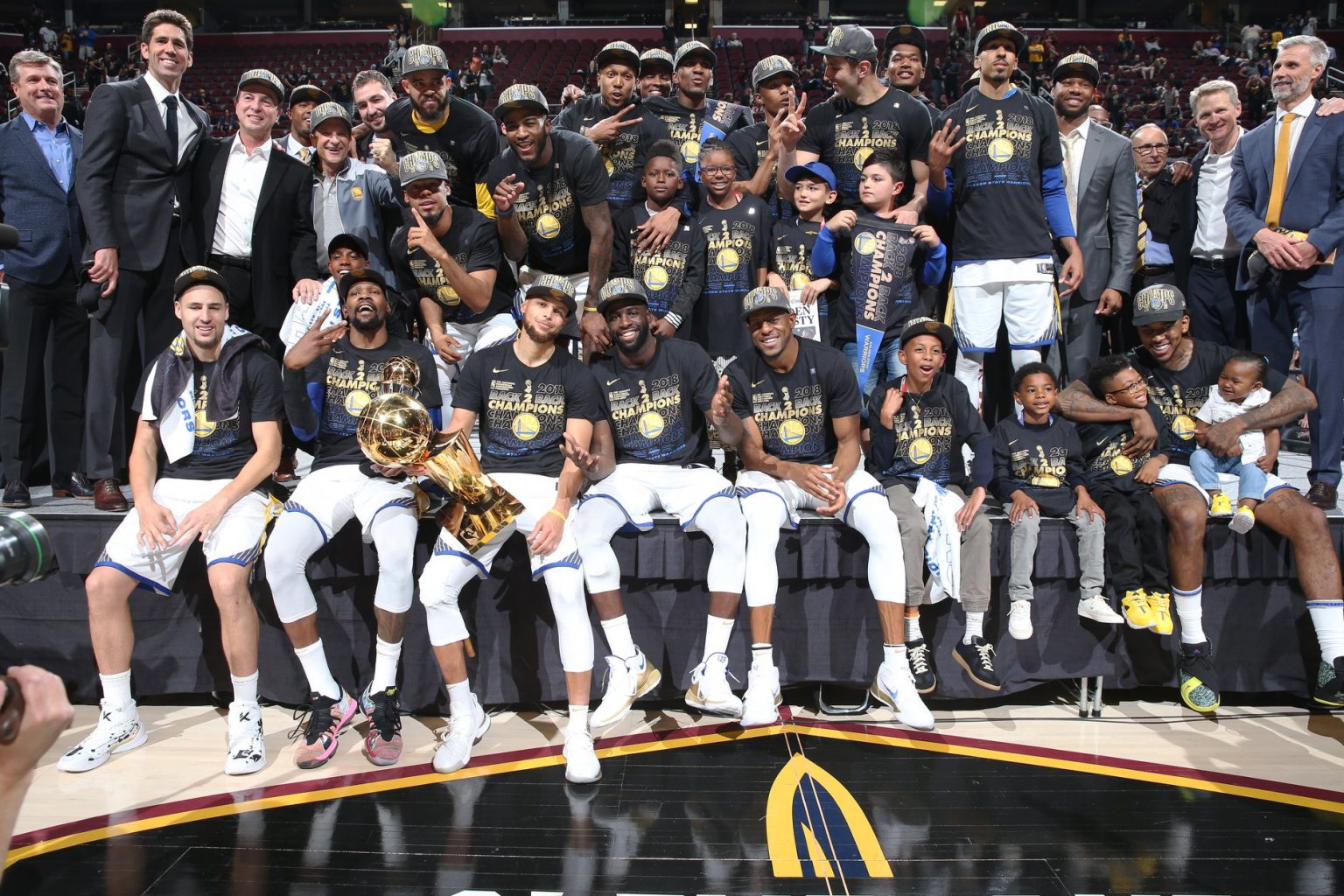 NBA Finals: Warriors Sweep Cavs to Win Championship - Hardwood and ...