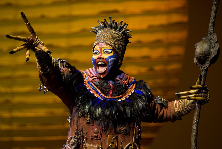 Cast of 'The Lion King' Sings 'Circle of Life' on the Subway