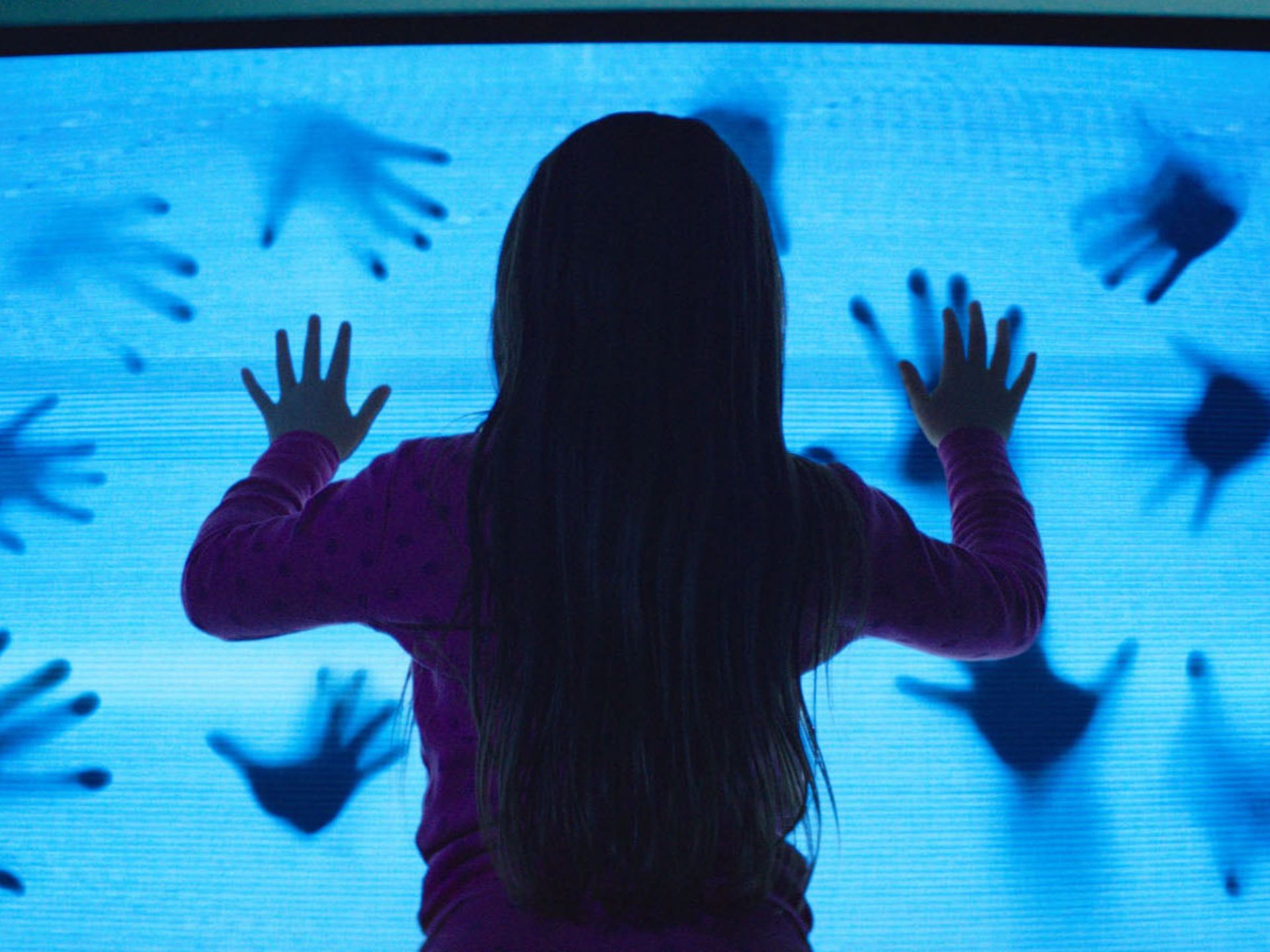 'Poltergeist' Remake Drops its First Trailer
