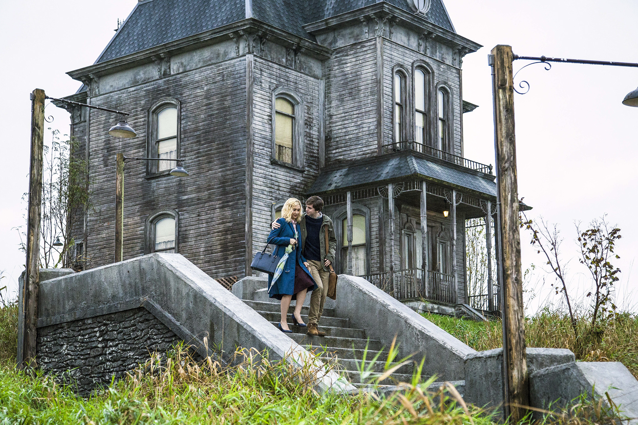Bates Motel Review: 3.1: A Death in the Family