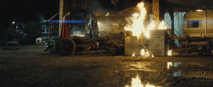 'Batman v Superman: Dawn of Justice' Debuts New Trailer
