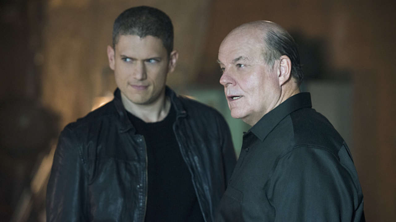 The Flash Review: 2.3: Family of Rogues