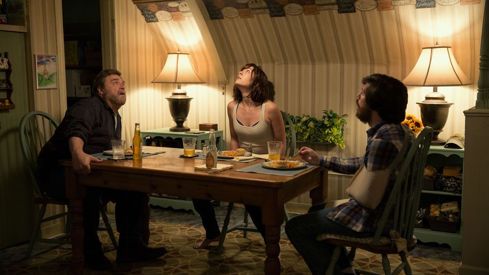 '10 Cloverfield Lane' is a Tense Puzzle